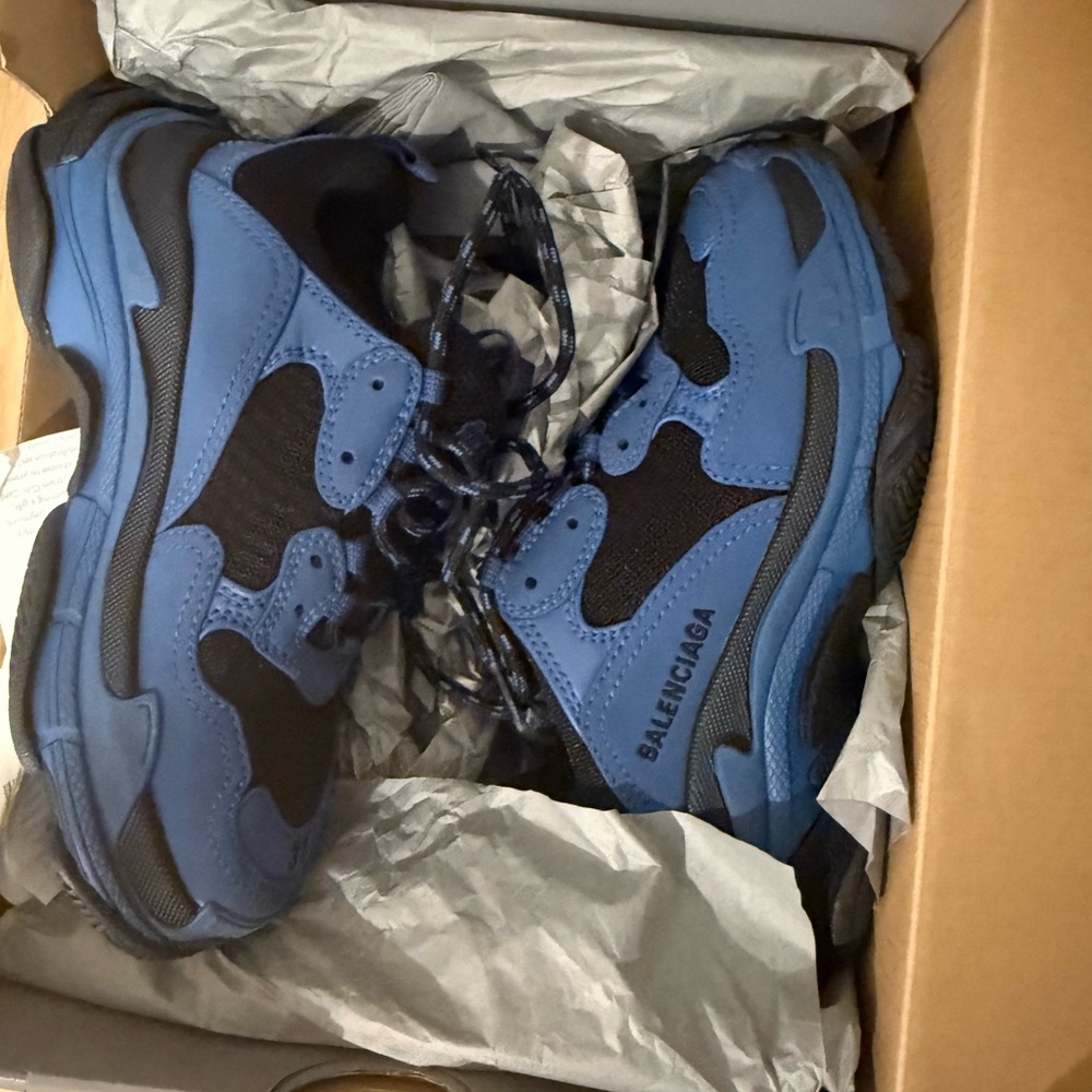 Balenciaga Kids Sneakers in Blue and Black